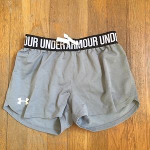 Girls UA play up shorts